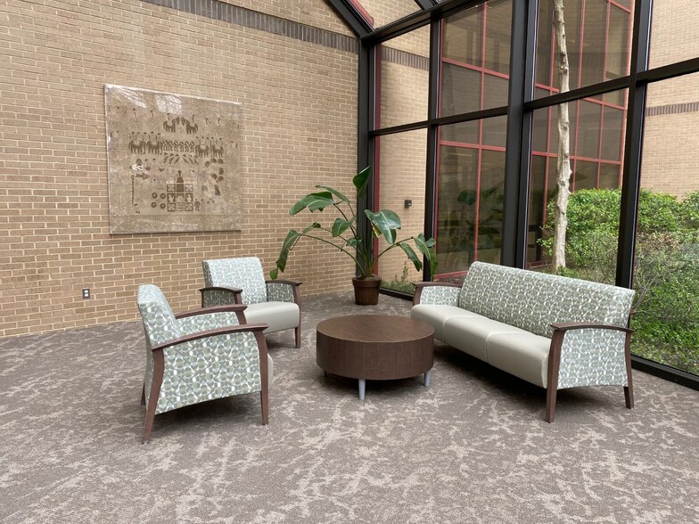 More Photos Of 1830 Town Center Dr, Reston Medical For Sale