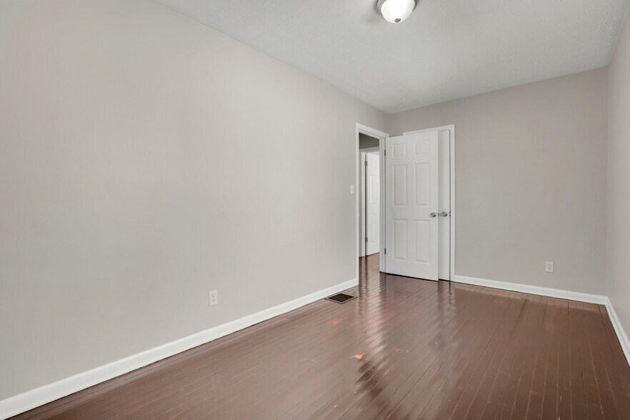 More Photos Of 1865-1867 Agler Rd, Columbus Multifamily For Sale
