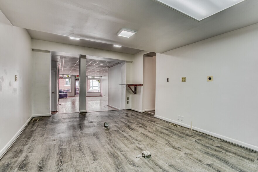 More Photos Of 713 Pratt St, Baltimore Freestanding For Sale