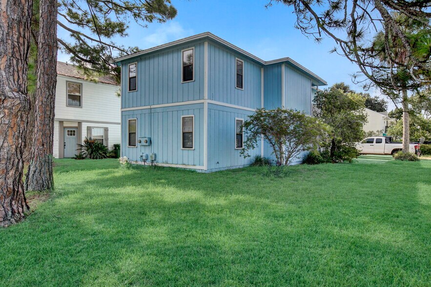 More Photos Of 725 7th S ave, Jacksonville Beach Multifamily For Sale