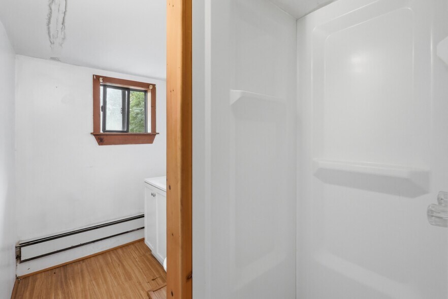 More Photos Of 225 Owego Turnpike, Waymart Specialty For Sale