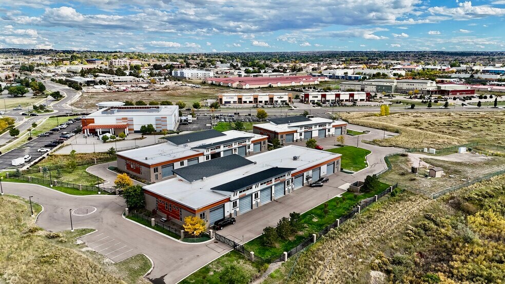 More Photos Of 18133 Lincoln Meadows Pky, Parker Self Storage For Lease