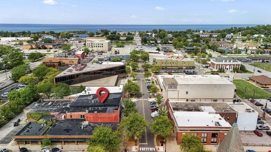 More Photos Of 521 Franklin St, Michigan City Restaurant For Lease