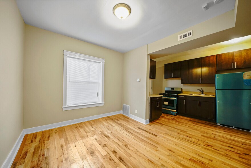 More Photos Of 3548 W 15th St, Chicago Apartments For Sale
