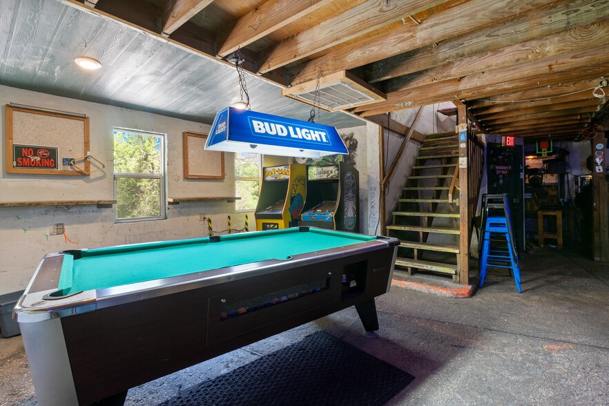 More Photos Of 10 Mountain St, Eureka Springs Restaurant For Sale