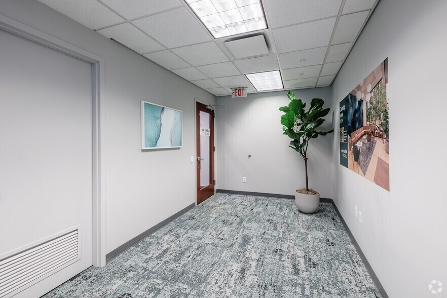 More Photos Of 15 Exchange Pl, Jersey City Office For Lease