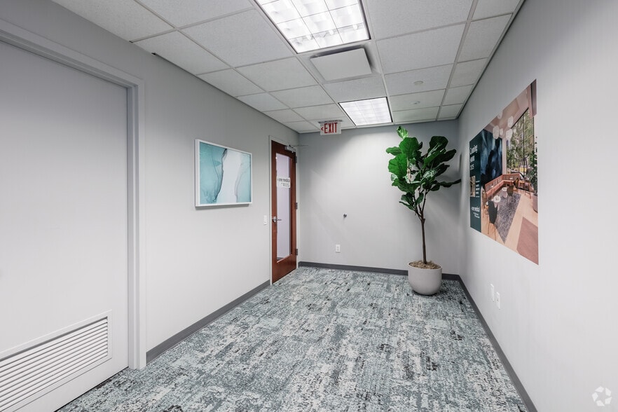 More Photos Of 15 Exchange Pl, Jersey City Office For Lease