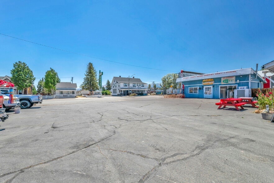 More Photos Of 198 Main St, Bridgeport Restaurant For Sale
