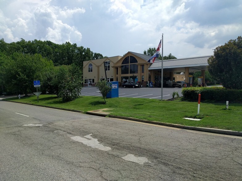 More Photos Of 9999 Brook Rd, Glen Allen Freestanding For Lease