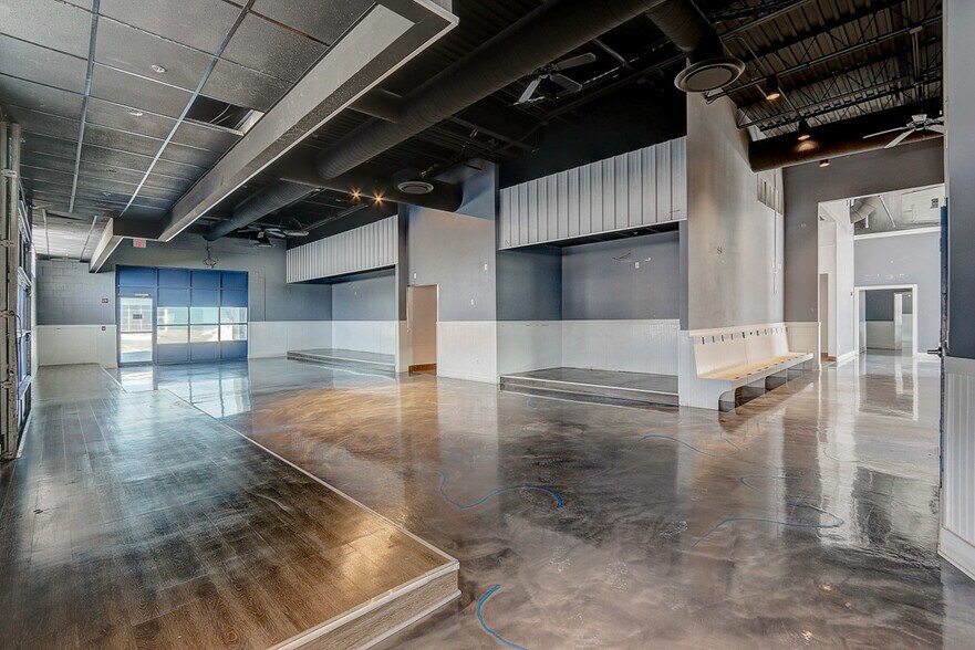 More Photos Of 2259 Deming Way, Middleton Restaurant For Sale