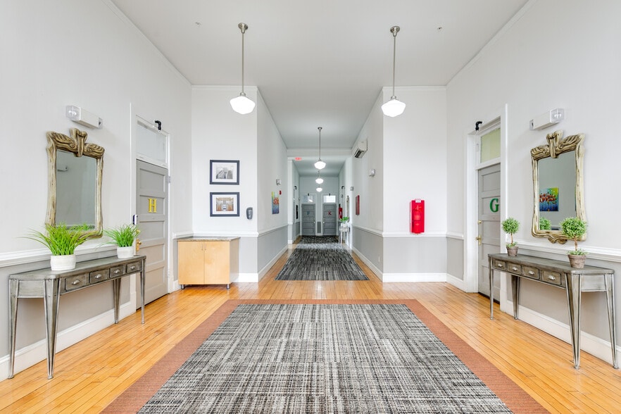 More Photos Of 141 E Wythe St, Petersburg Apartments For Sale