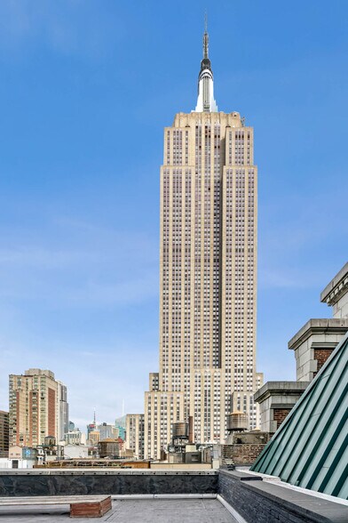 More Photos Of 16 W 32nd St, New York Office For Lease