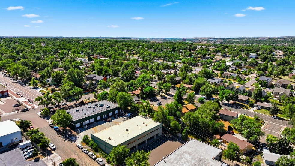 More Photos Of 535 E Cimarron St, Colorado Springs Warehouse For Sale