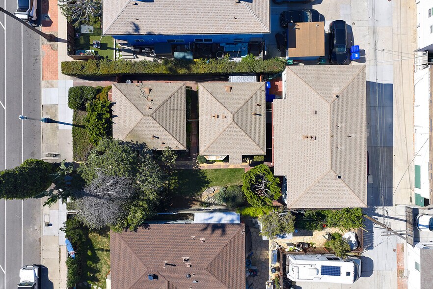 More Photos Of 4618 Voltaire St, San Diego Multifamily For Sale