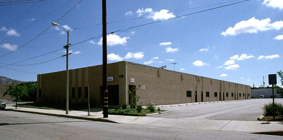 More Photos Of 9730-9744 Variel Ave, Chatsworth Warehouse For Lease