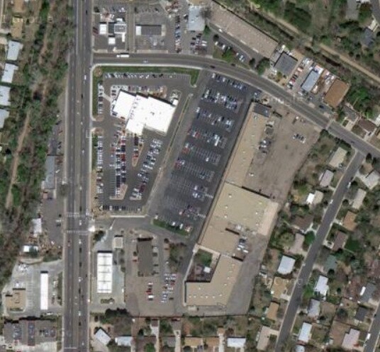 More Photos Of 6574 S Broadway, Littleton Office For Lease