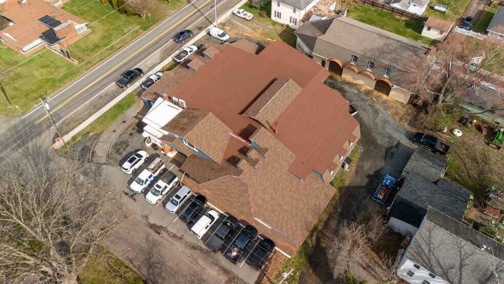 More Photos Of 101 E Marshall St, Remington Storefront Retail Office For Lease