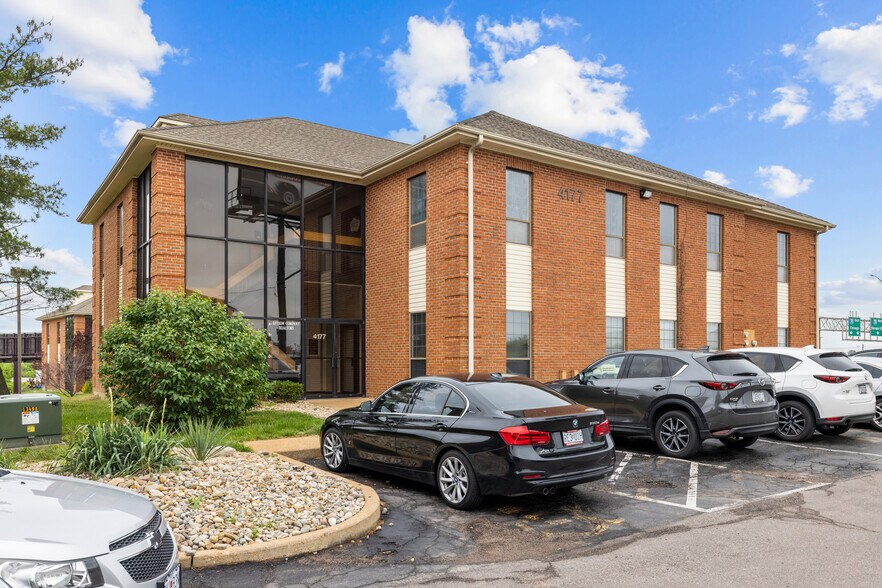 More Photos Of 4191 Crescent Dr, Saint Louis Medical For Lease