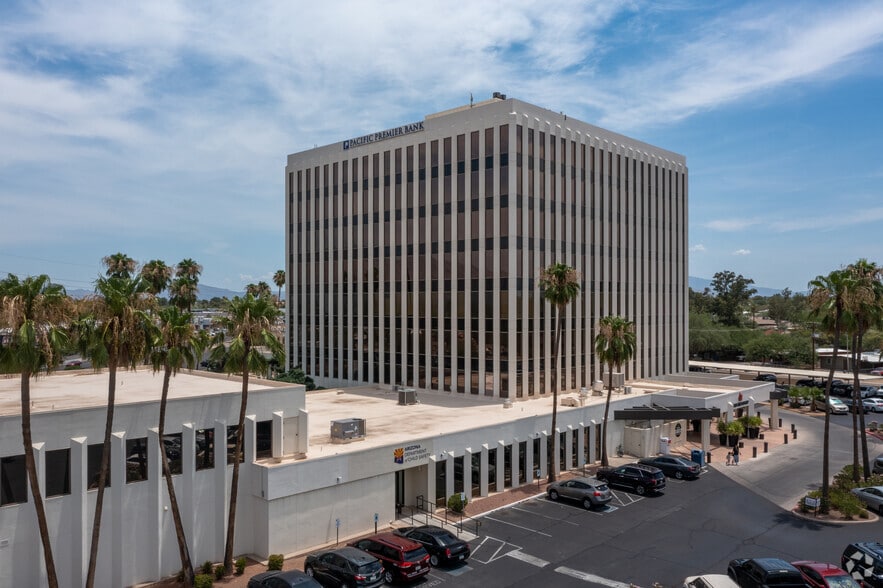 More Photos Of 4400 E Broadway Blvd, Tucson Office For Lease