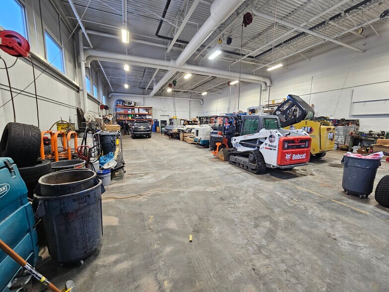 More Photos Of 105 McLaughlin Rd, Rochester Warehouse For Lease
