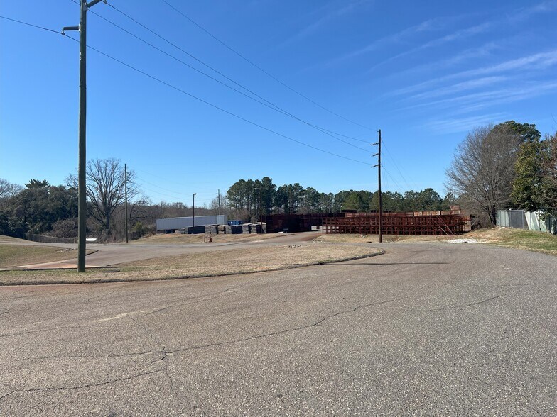 More Photos Of 206 Laurel Ave, Grover Industrial For Sale