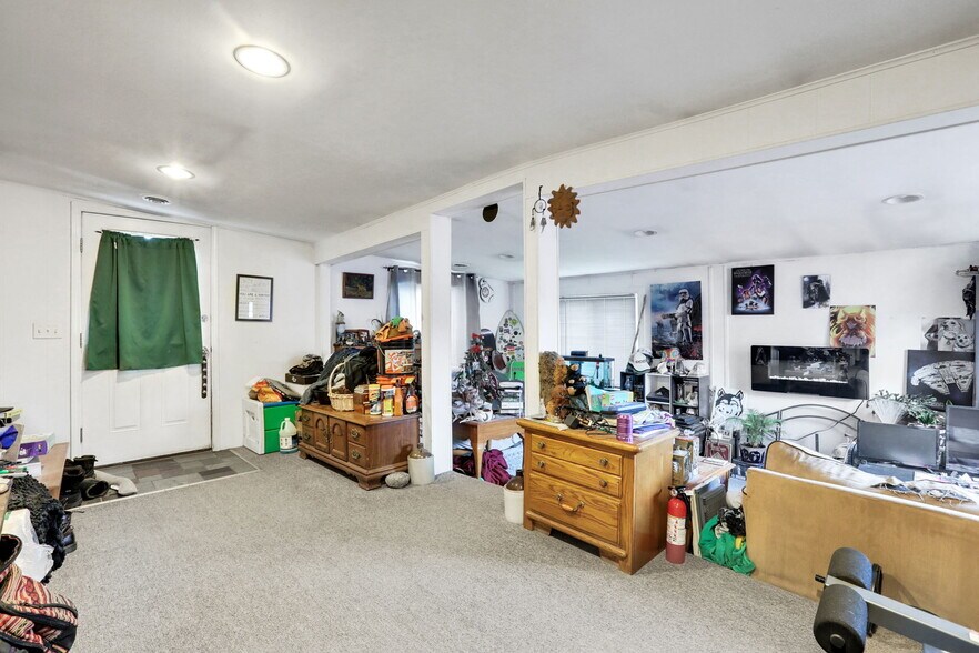 More Photos Of 269 Stone Schoolhouse Rd, Bloomingburg Warehouse For Sale