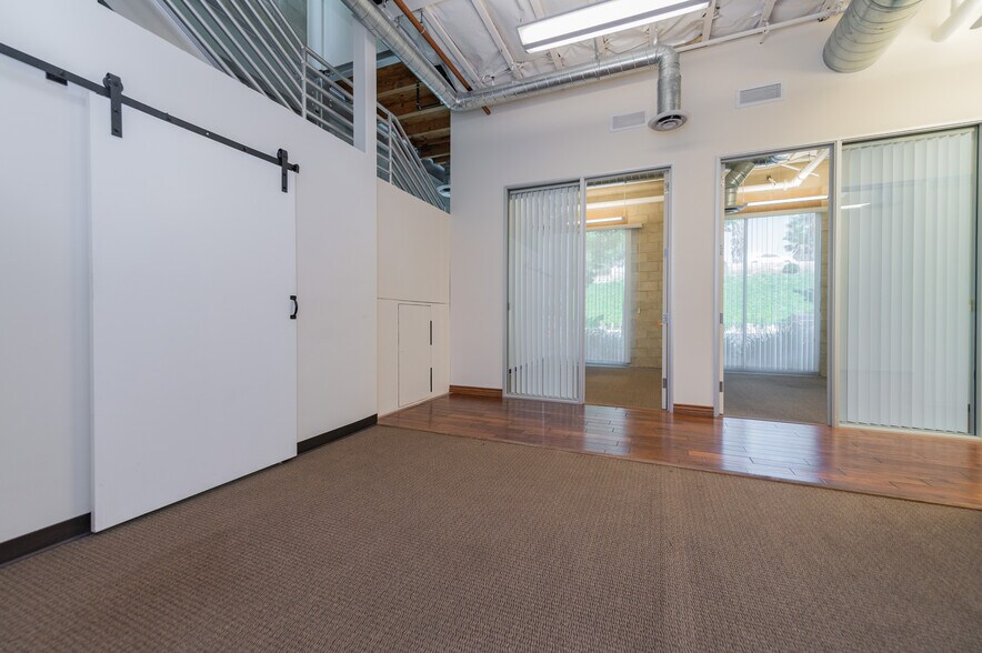 More Photos Of 8925 Research Dr, Irvine Office For Sale