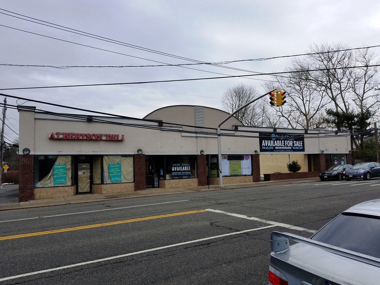 More Photos Of 1358-1360 Willis Ave, Albertson Freestanding For Sale