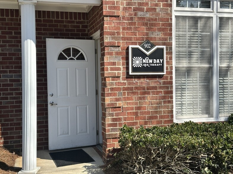 More Photos Of 2450 Atlanta Hwy, Cumming Office For Sale