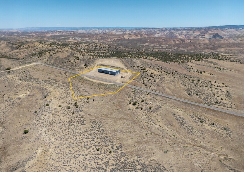 More Photos Of 29282 Stanton Rd, Bonanza Warehouse For Lease