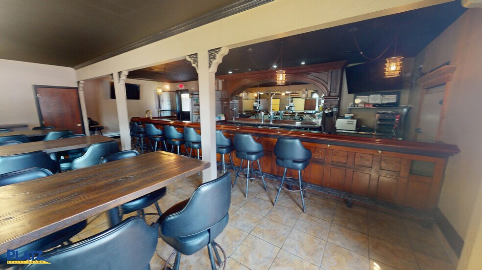 More Photos Of 530 Mahoning Ave, Youngstown Restaurant For Sale