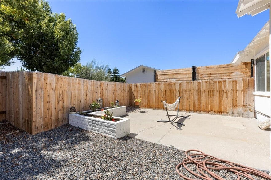 More Photos Of 5590 Shasta Ln, La Mesa Apartments For Sale