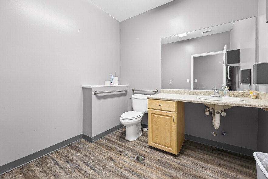 More Photos Of 494 E 2400 N, Tooele Office For Lease