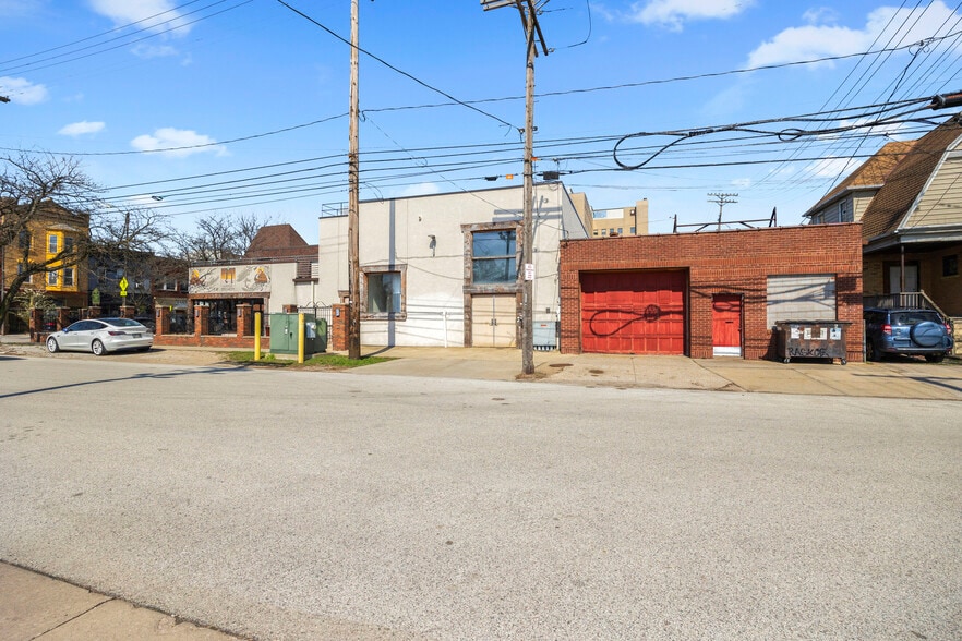 More Photos Of 2717 Lorain Ave, Cleveland Restaurant For Sale