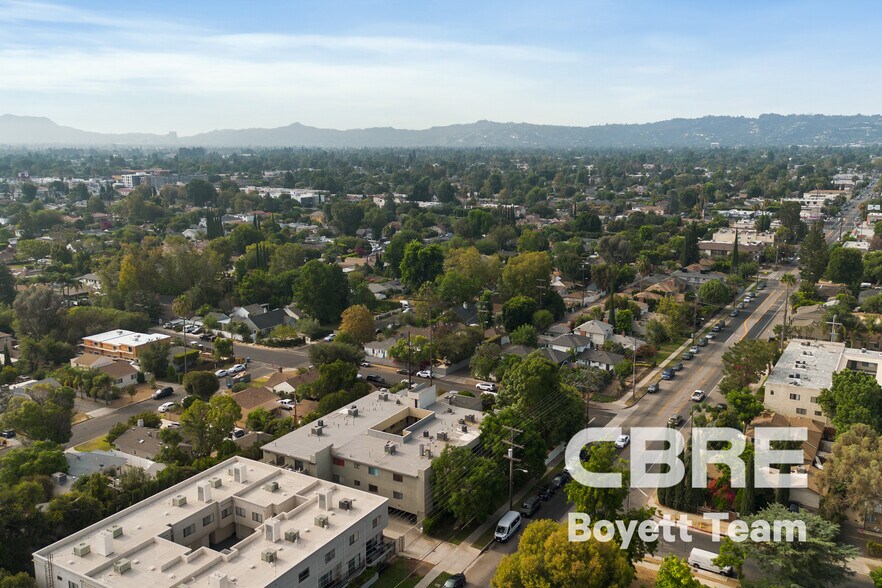 More Photos Of 6590 Hazeltine Ave, Van Nuys Apartments For Sale