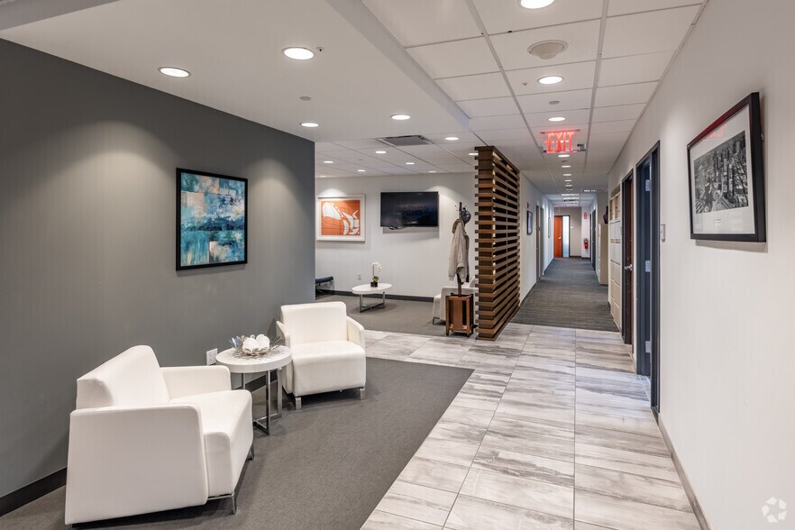 More Photos Of 1325 Avenue of the Americas, New York Coworking Space