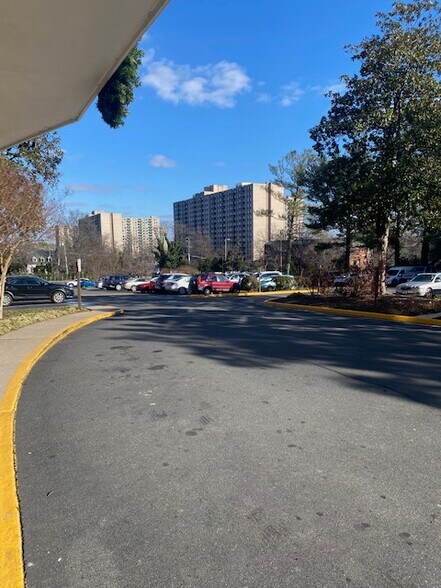 More Photos Of 2059 Huntington Ave, Alexandria Apartments For Lease