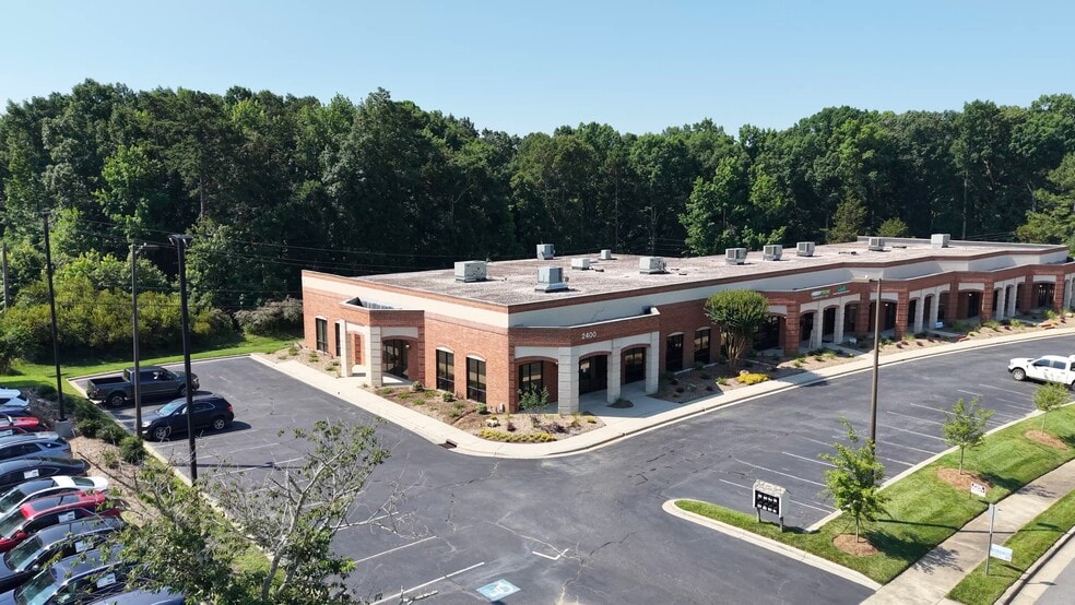 More Photos Of 2400 Crownpoint Executive Dr, Charlotte Office For Lease