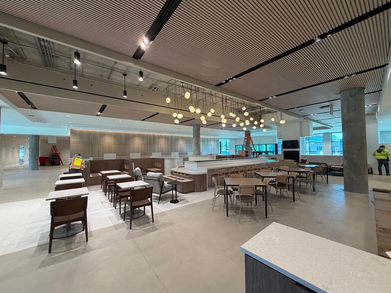 More Photos Of 511 Government Ave, Valparaiso Office For Lease