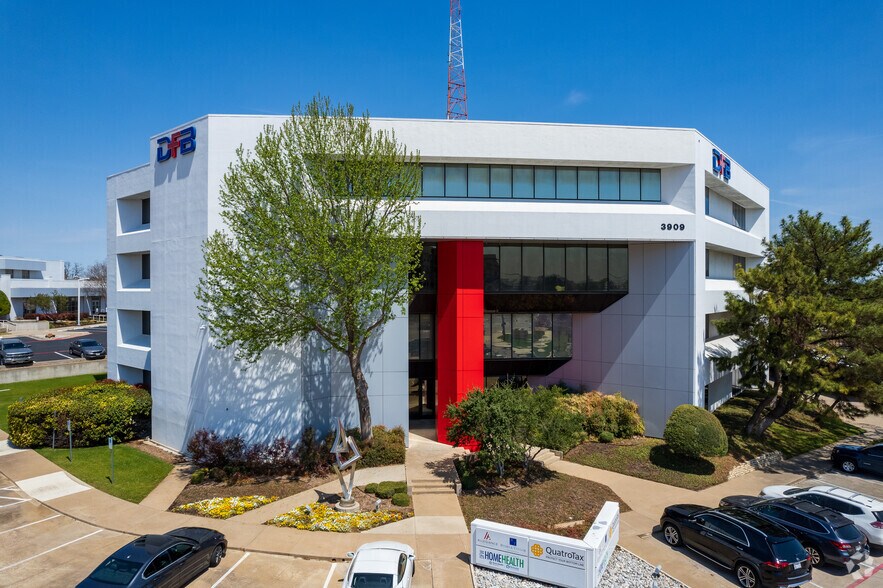 Primary Photo Of 3909 Hulen St, Fort Worth Office For Lease