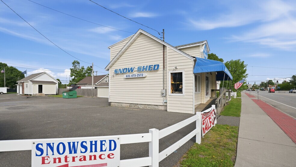 More Photos Of 1002-1004 New York 112, Port Jefferson Station Freestanding For Sale