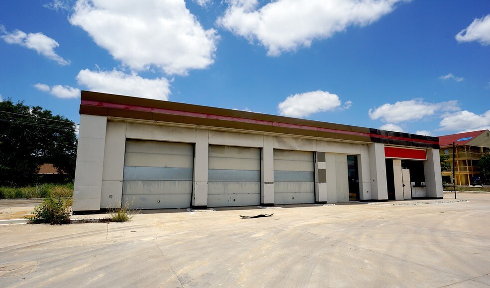 More Photos Of 321 IH 35 N, Georgetown Land For Sale