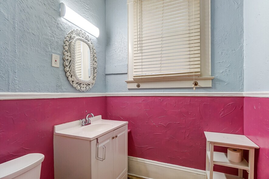 More Photos Of 42-44 W High St, Springfield Apartments For Sale