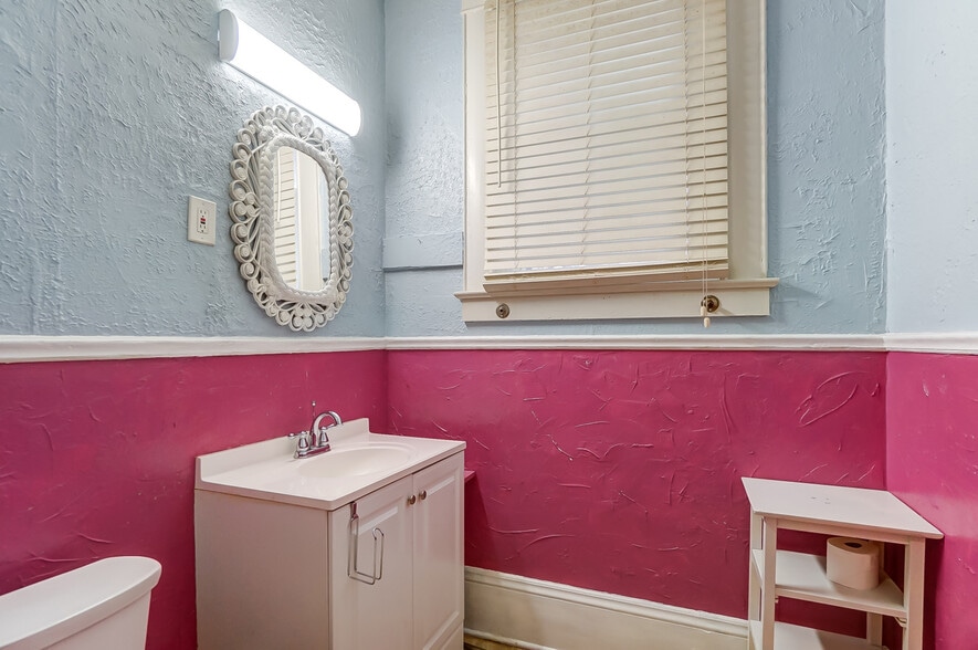 More Photos Of 42-44 W High St, Springfield Apartments For Sale