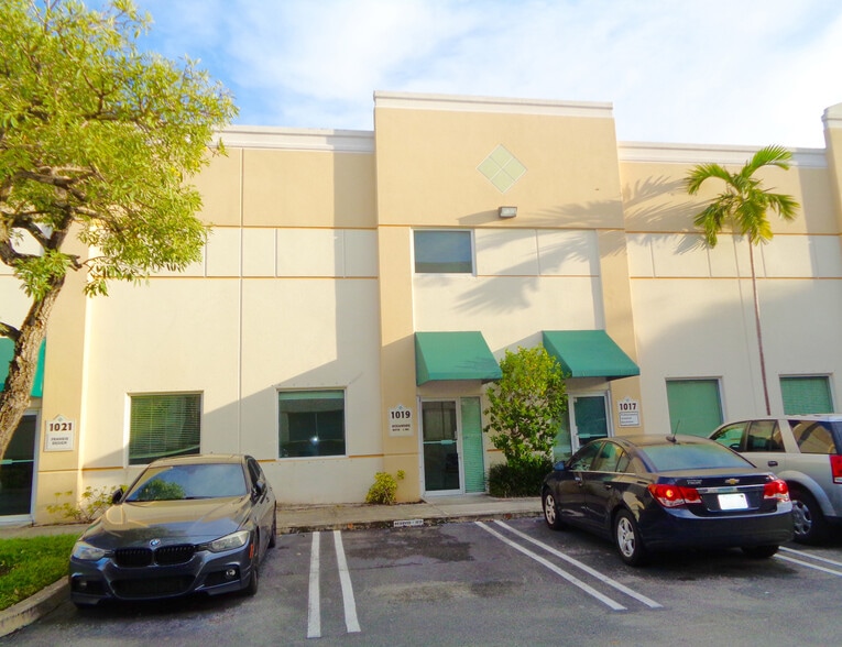 More Photos Of 1011-1039 NW 31st Ave, Pompano Beach Manufacturing For Lease