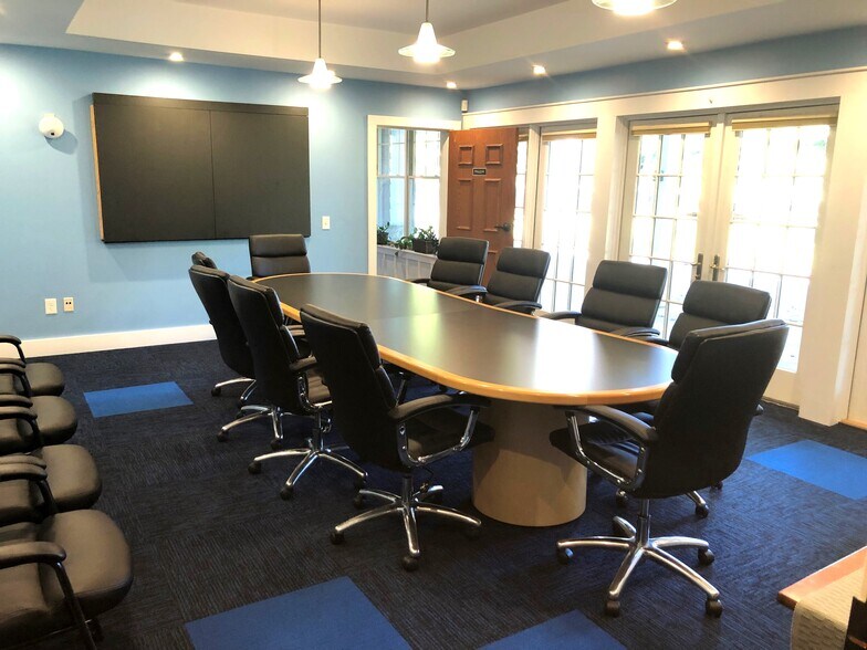 More Photos Of 400 Whitney Rd, Penfield Office For Lease