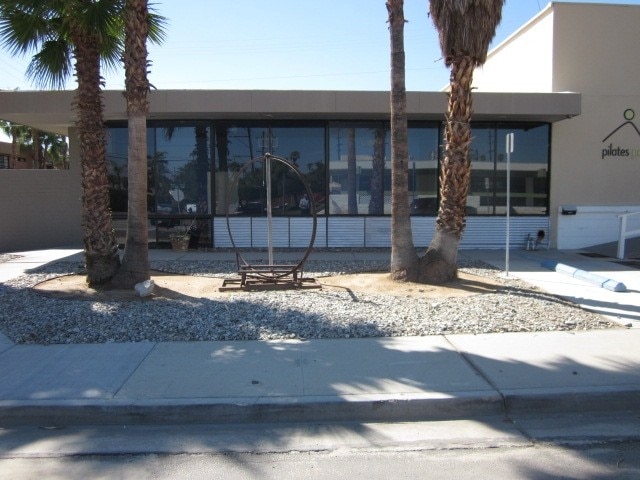 More Photos Of 693 E Sunny Dunes Rd, Palm Springs General Retail For Sale