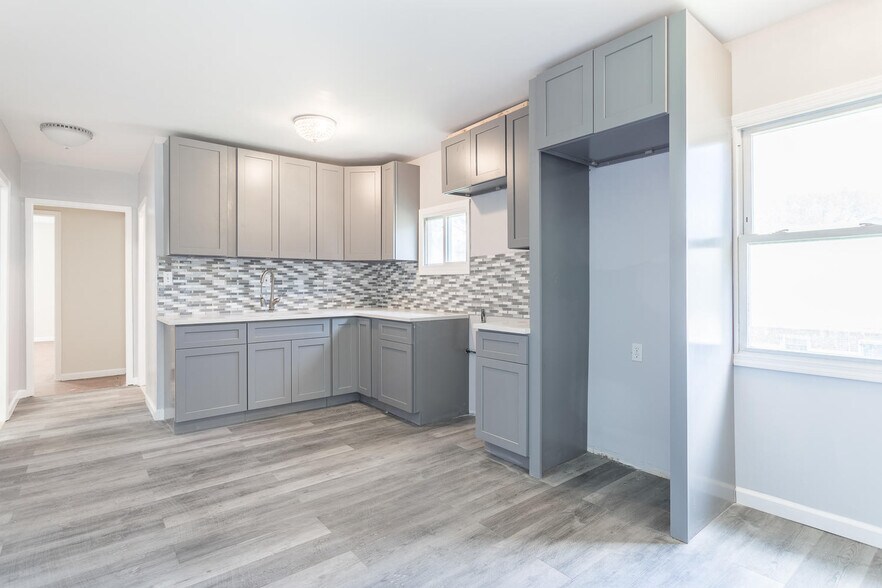 More Photos Of 18803 Ridgedale St, Springfield Gardens Apartments For Sale