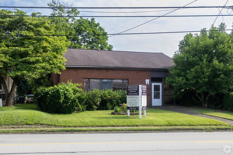 Primary Photo Of 1705 Pittsburgh St, Cheswick Medical For Sale