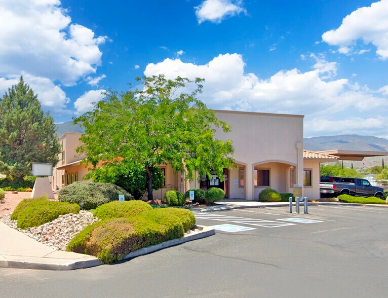 Primary Photo Of 500 S Willard St, Cottonwood Distribution For Sale